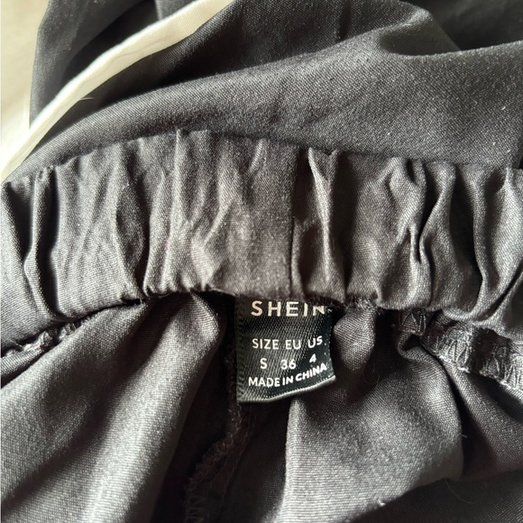 Shein sweatpants - Picture 2 of 2